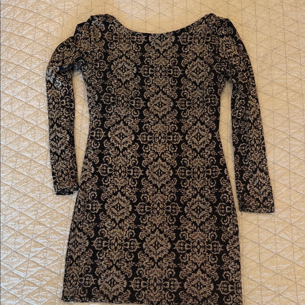 Elegant Black and Gold Patterned Dress